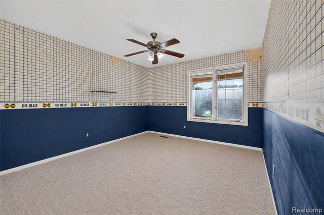 11549 Kings Coach Road, Grand Blanc, MI 48439