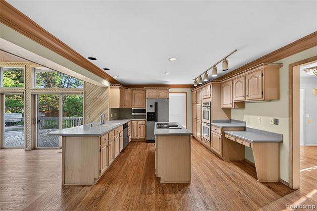 11549 Kings Coach Road, Grand Blanc, MI 48439