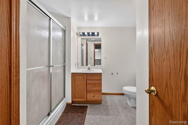 11549 Kings Coach Road, Grand Blanc, MI 48439