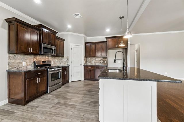 2267 Poplar Avenue NW, Piedmont, OK 73078
