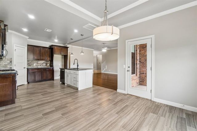 2267 Poplar Avenue NW, Piedmont, OK 73078