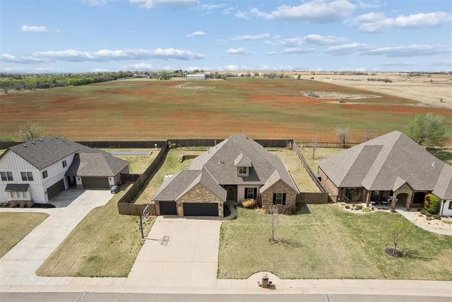 2267 Poplar Avenue NW, Piedmont, OK 73078