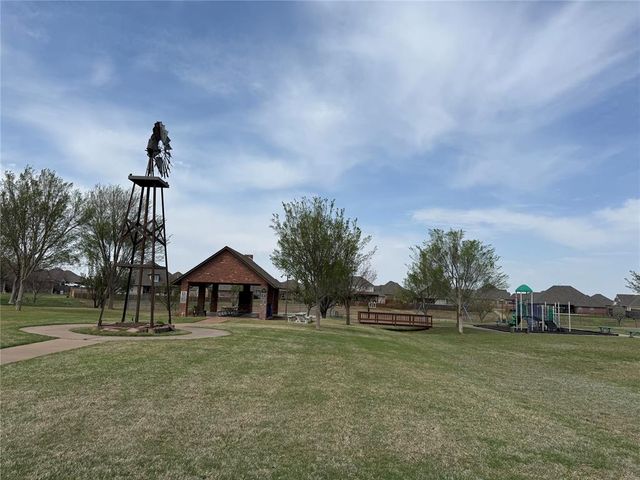 2267 Poplar Avenue NW, Piedmont, OK 73078