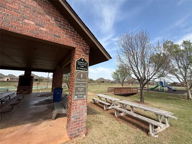 2267 Poplar Avenue NW, Piedmont, OK 73078