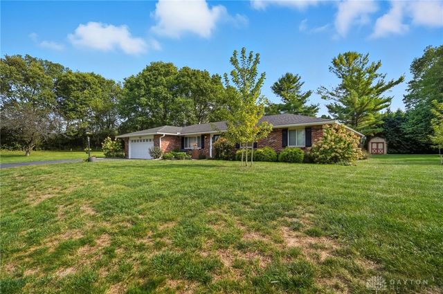 631 Augusta Drive, Fairborn, OH 45324