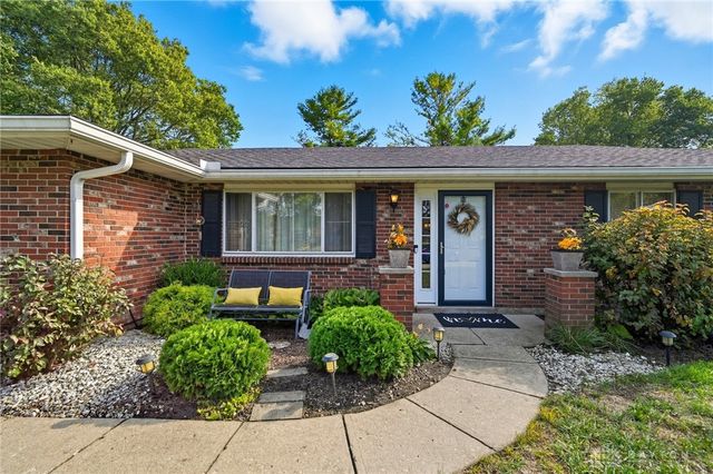 631 Augusta Drive, Fairborn, OH 45324