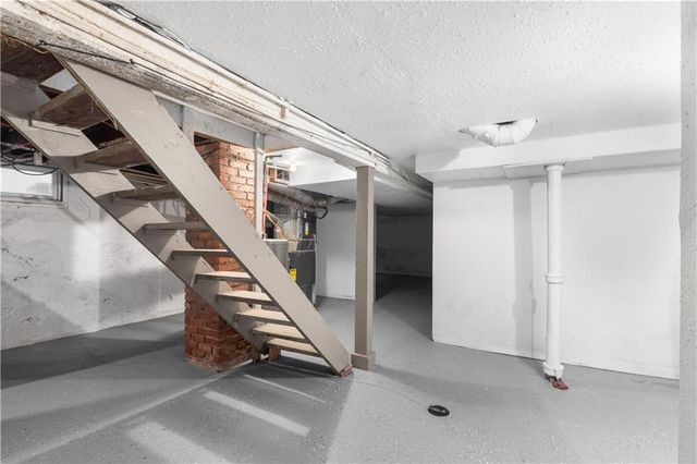 2721 N 21st Street, Kansas City, KS 66104