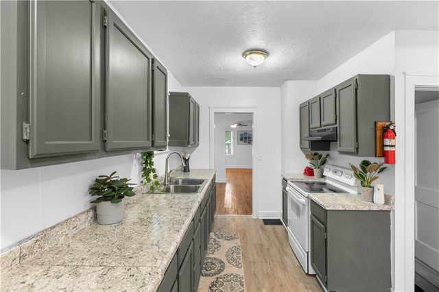 2721 N 21st Street, Kansas City, KS 66104