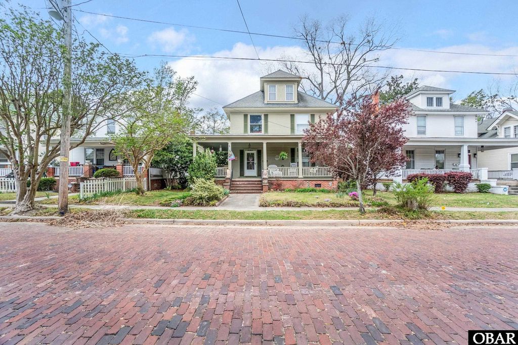 Image 1 of property listing at 111 Selden Street, Elizabeth City, NC 27909