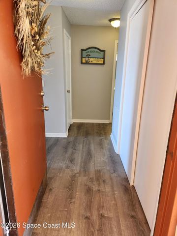 207 San Juan Circle, Melbourne, FL 32935