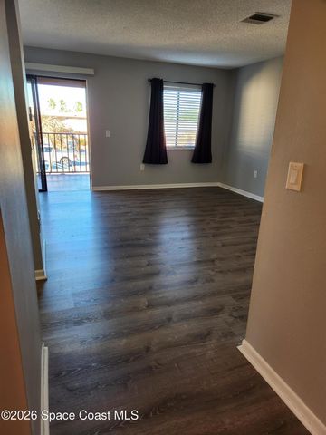 207 San Juan Circle, Melbourne, FL 32935