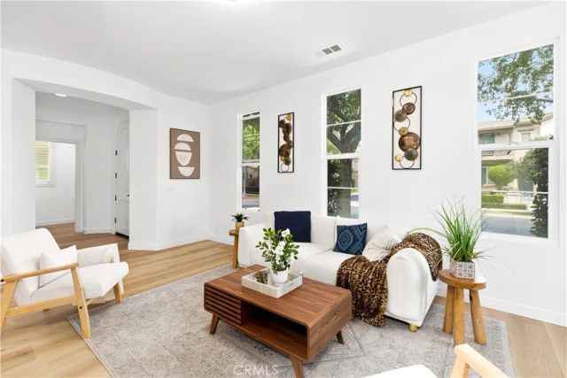 80 Wonderland, Irvine, CA 92620