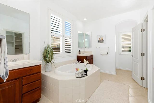 80 Wonderland, Irvine, CA 92620