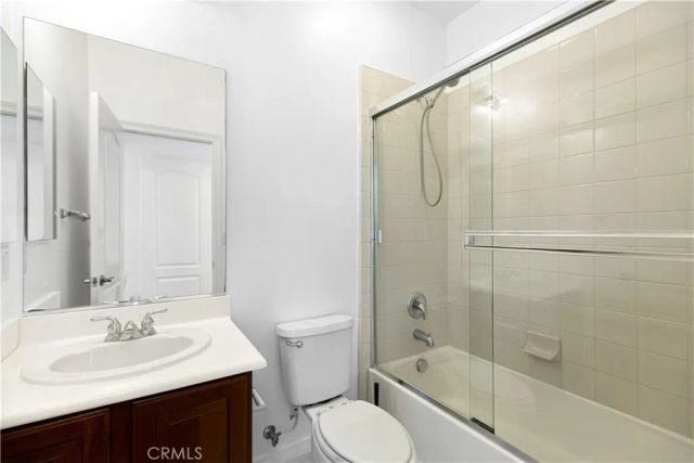 80 Wonderland, Irvine, CA 92620