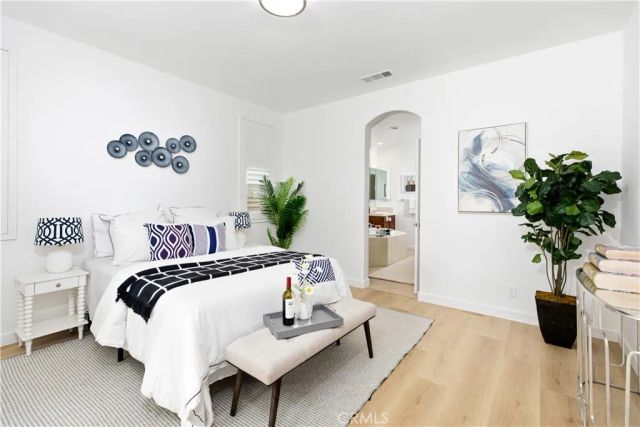 80 Wonderland, Irvine, CA 92620