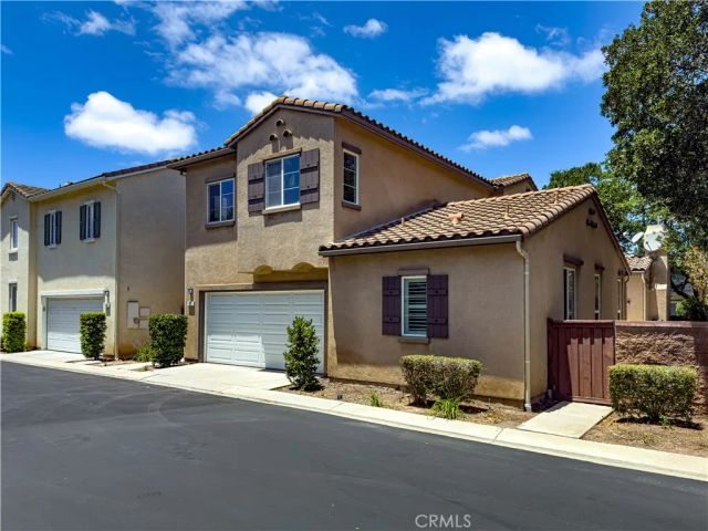 80 Wonderland, Irvine, CA 92620