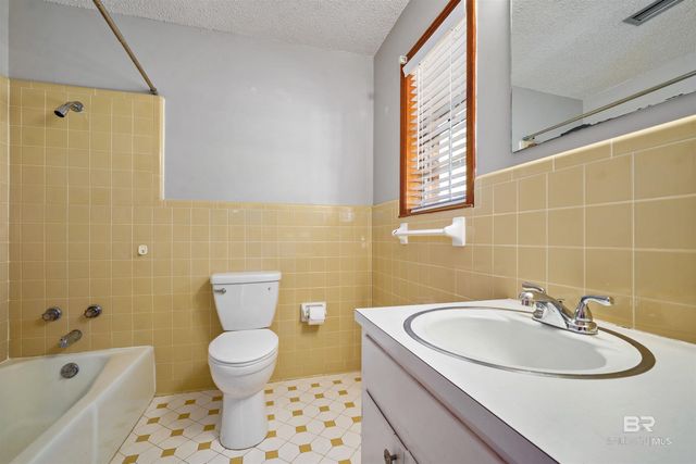 30045 WAYSIDE Drive, Spanish Fort, AL 36527