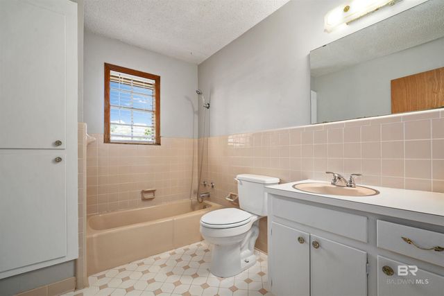 30045 WAYSIDE Drive, Spanish Fort, AL 36527