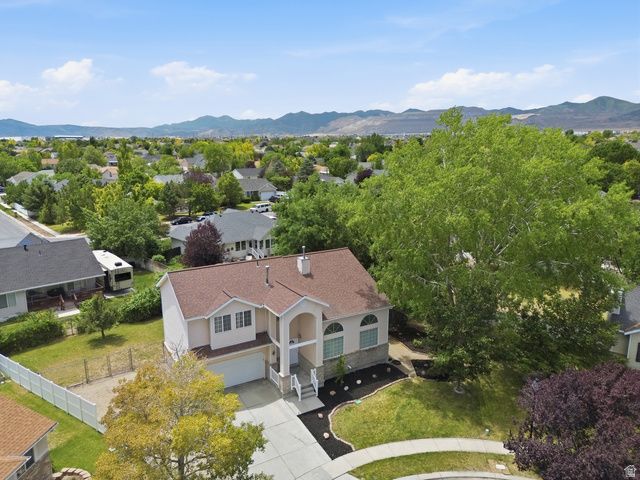 8784 S PEBBLECREEK RD, West Jordan, UT 84081