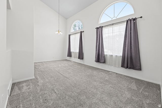 8784 S PEBBLECREEK RD, West Jordan, UT 84081