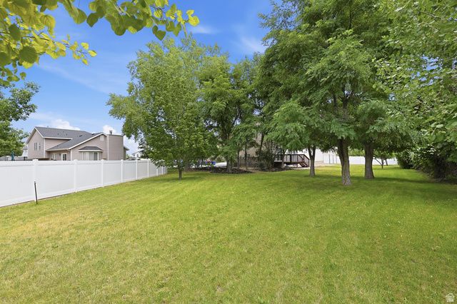 8784 S PEBBLECREEK RD, West Jordan, UT 84081