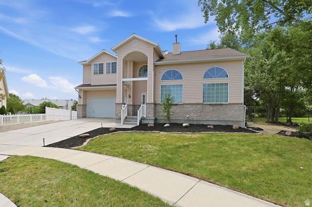 8784 S PEBBLECREEK RD, West Jordan, UT 84081