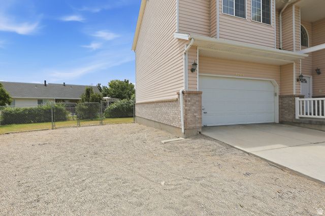 8784 S PEBBLECREEK RD, West Jordan, UT 84081