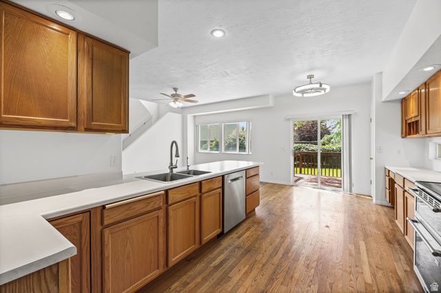8784 S PEBBLECREEK RD, West Jordan, UT 84081