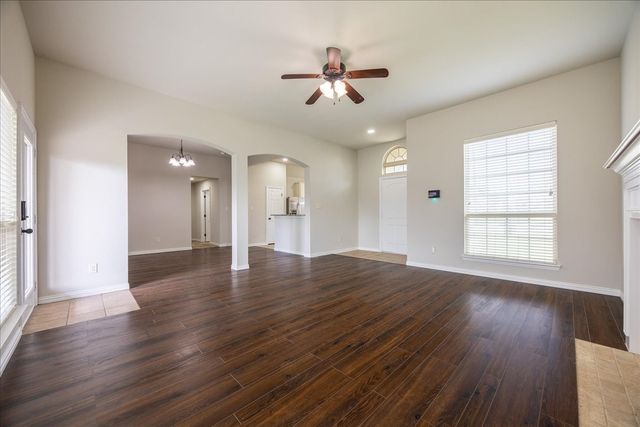 304 Hardeman Boulevard, Justin, TX 76247