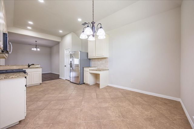 304 Hardeman Boulevard, Justin, TX 76247
