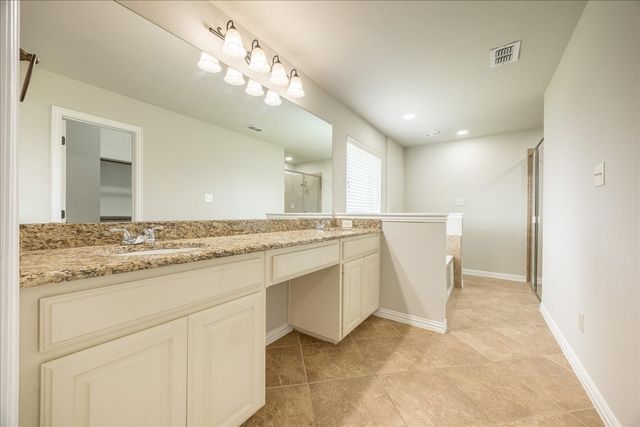 304 Hardeman Boulevard, Justin, TX 76247