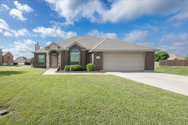 304 Hardeman Boulevard, Justin, TX 76247