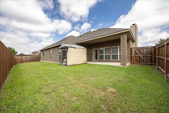 304 Hardeman Boulevard, Justin, TX 76247