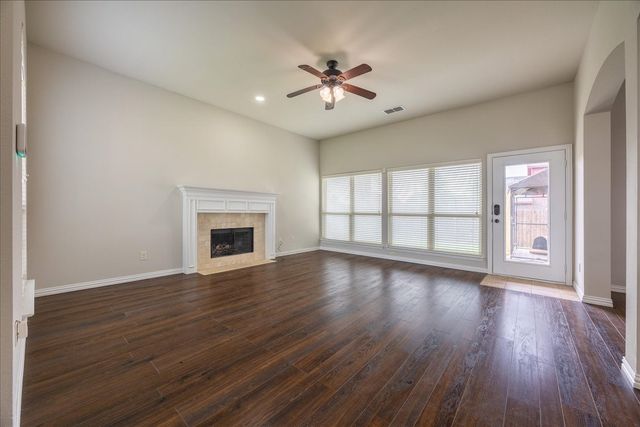 304 Hardeman Boulevard, Justin, TX 76247