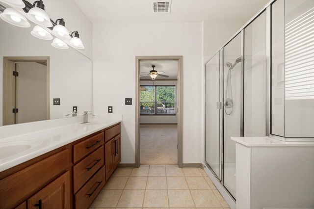 8608 Alophia DR, Austin, TX 78739