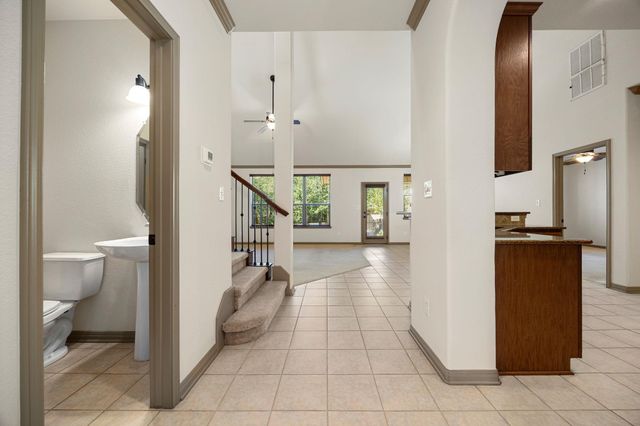 8608 Alophia DR, Austin, TX 78739