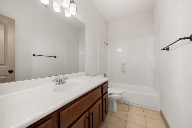 8608 Alophia DR, Austin, TX 78739