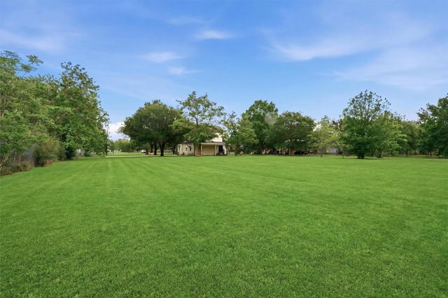 4622 Hill Side Lane, Needville, TX 77461