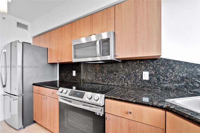 1330 West Ave 1009, Miami Beach, FL 33139