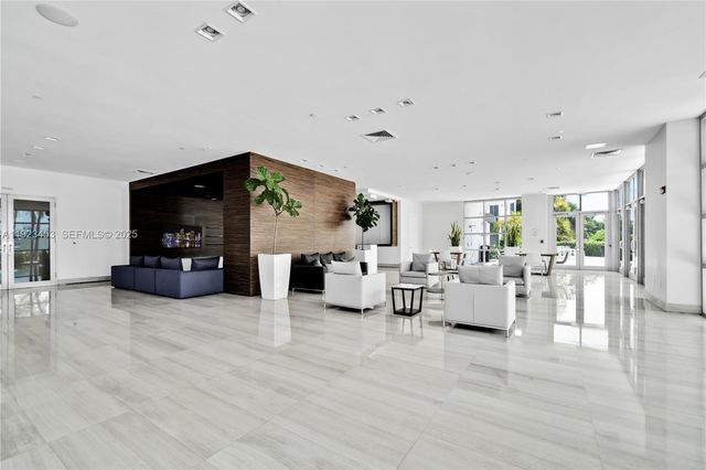 1330 West Ave 1009, Miami Beach, FL 33139