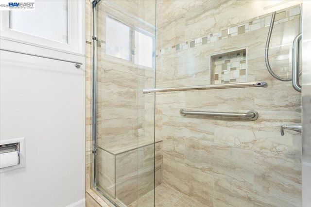 1848 Walnut St., Alameda, CA 94501