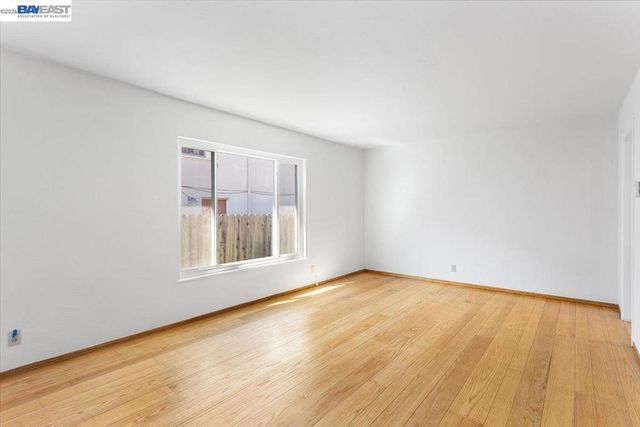 1848 Walnut St., Alameda, CA 94501