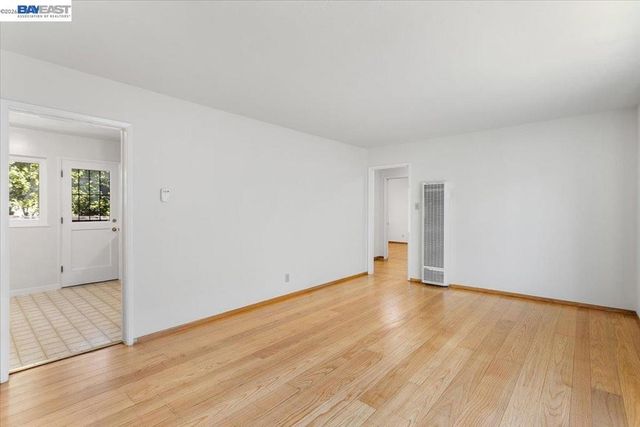 1848 Walnut St., Alameda, CA 94501