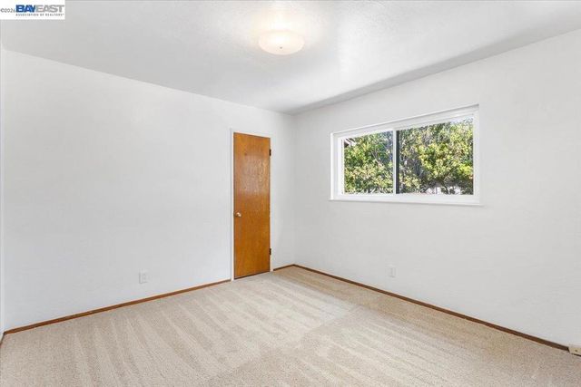 1848 Walnut St., Alameda, CA 94501