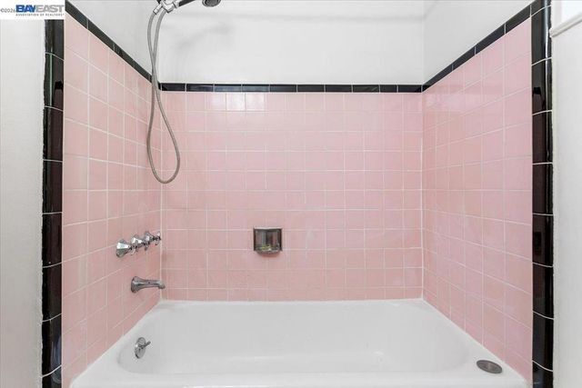 1848 Walnut St., Alameda, CA 94501