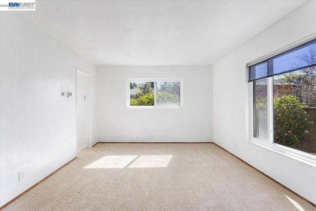 1848 Walnut St., Alameda, CA 94501