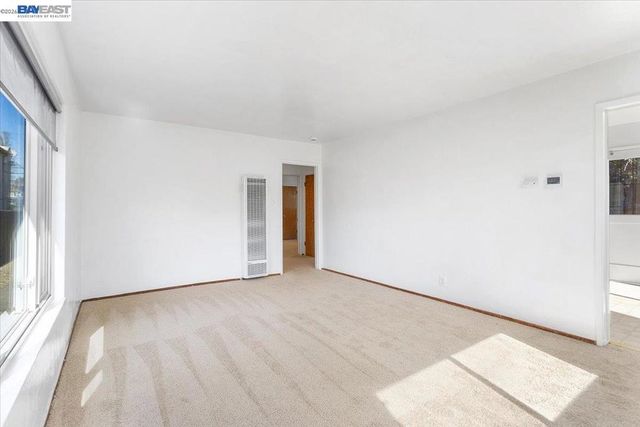 1848 Walnut St., Alameda, CA 94501