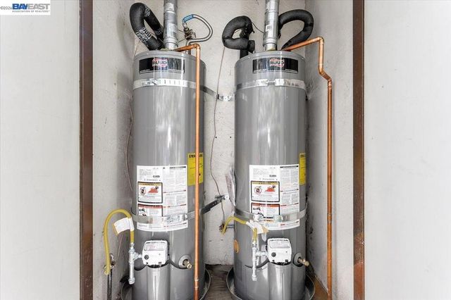 1848 Walnut St., Alameda, CA 94501