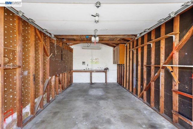 1848 Walnut St., Alameda, CA 94501