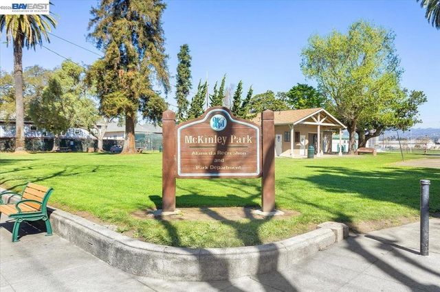 1848 Walnut St., Alameda, CA 94501